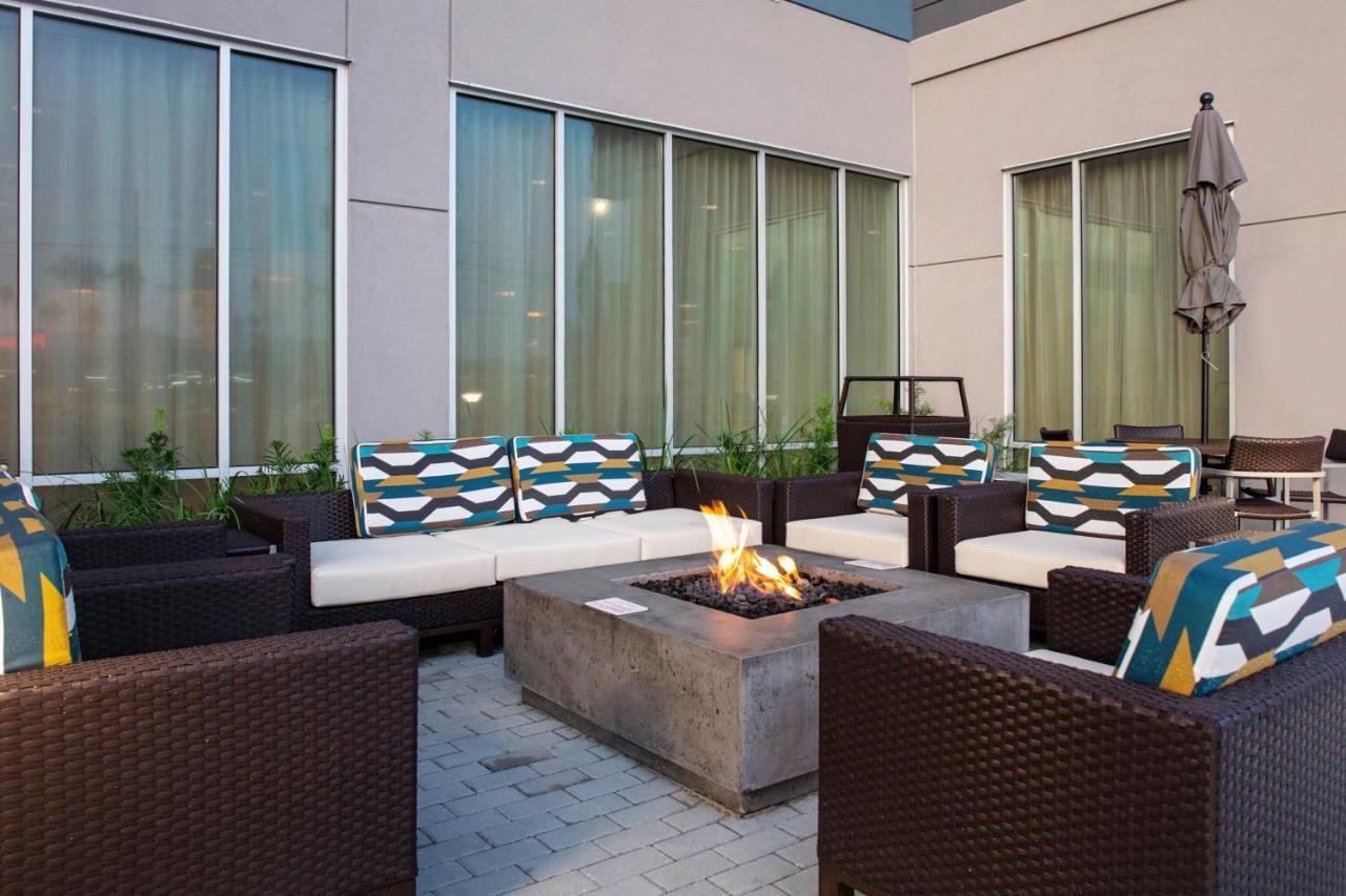 Towneplace Suites By Marriott Orlando Airport Екстериор снимка