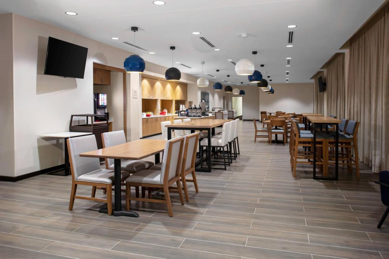 Towneplace Suites By Marriott Orlando Airport Екстериор снимка