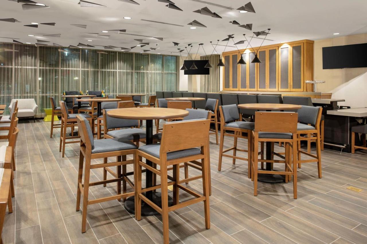 Towneplace Suites By Marriott Orlando Airport Екстериор снимка