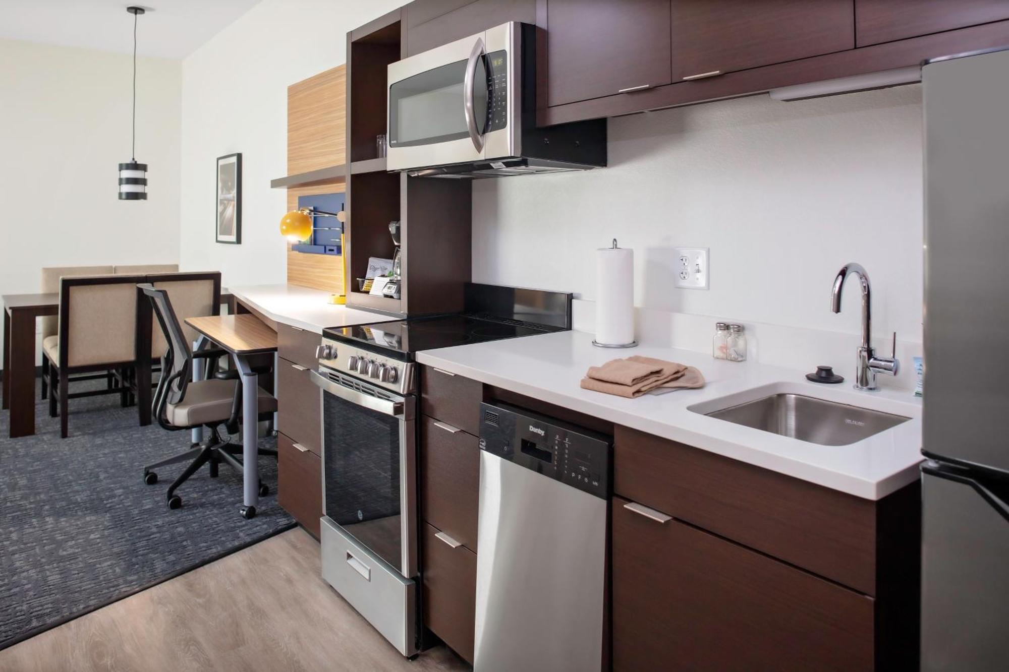 Towneplace Suites By Marriott Orlando Airport Екстериор снимка